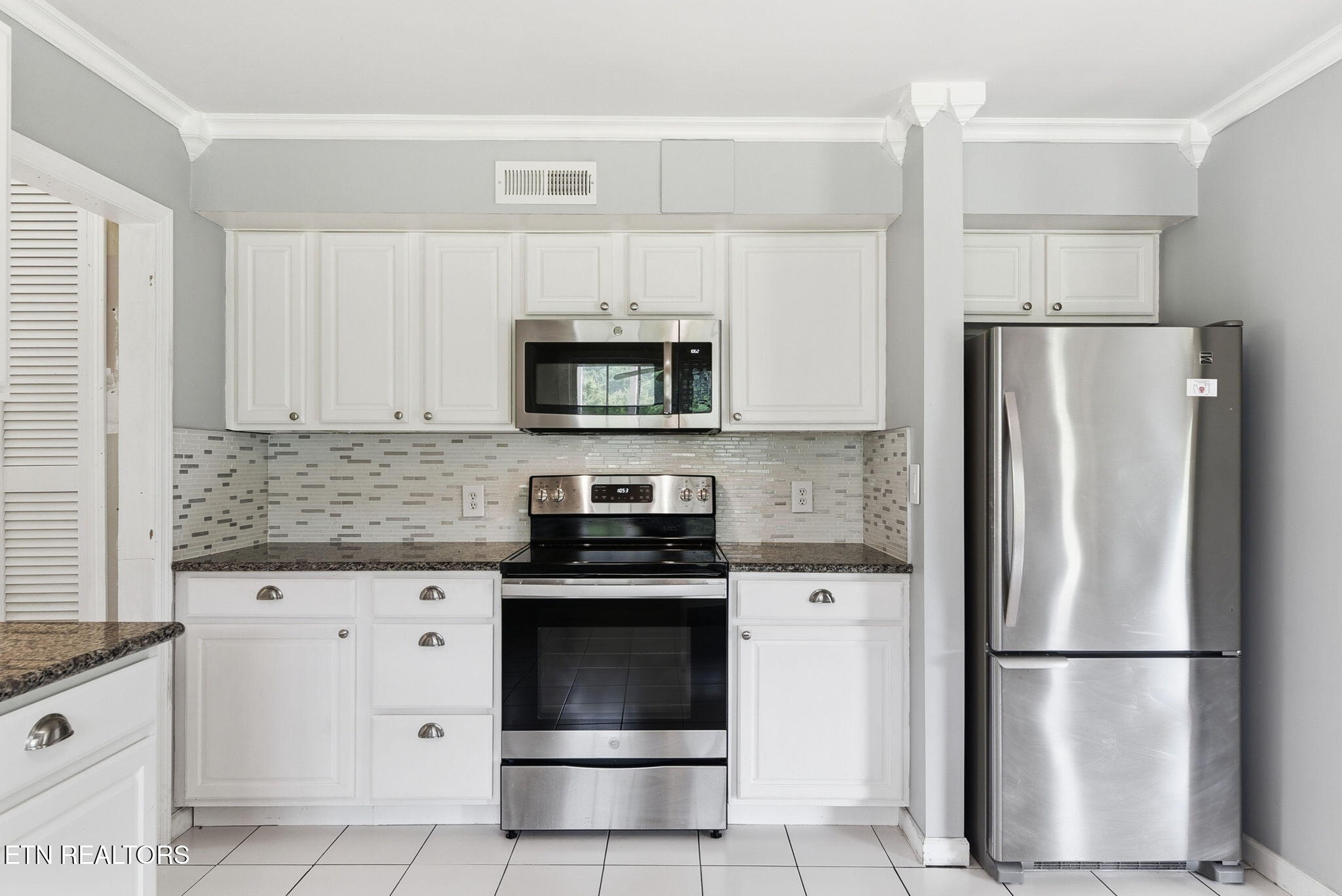 357 Neal Road Tazewell, TN 37879 - Photo 12 of 52 12-web-or-mls-DSC_9753