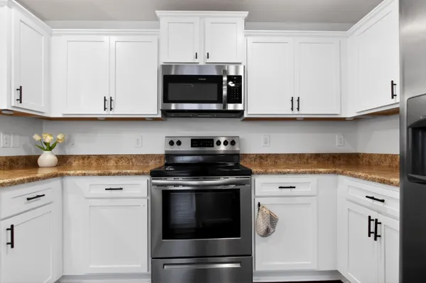 $2,200 | 507 Eisenhower Drive, Crestview, FL 32539