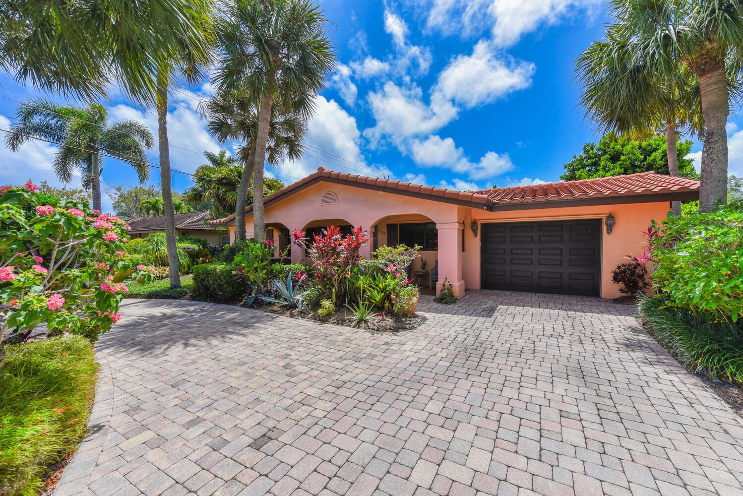 708 Northwest 6th Drive Boca Raton, FL 33486 - Photo 4 of 31 708 NW 6th Dr.