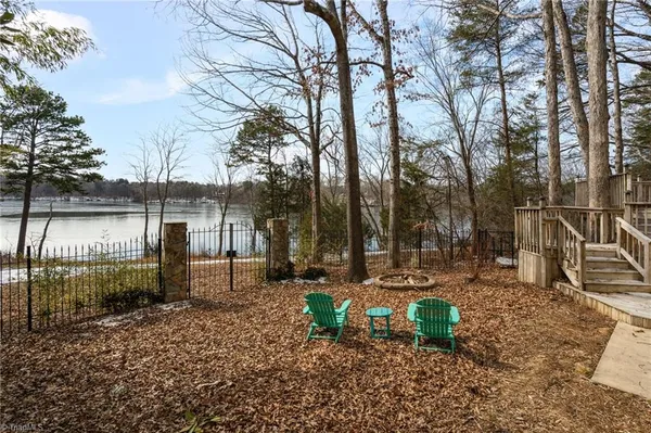 $875,000 | 4001 Tesa Court, High Point, NC 27265