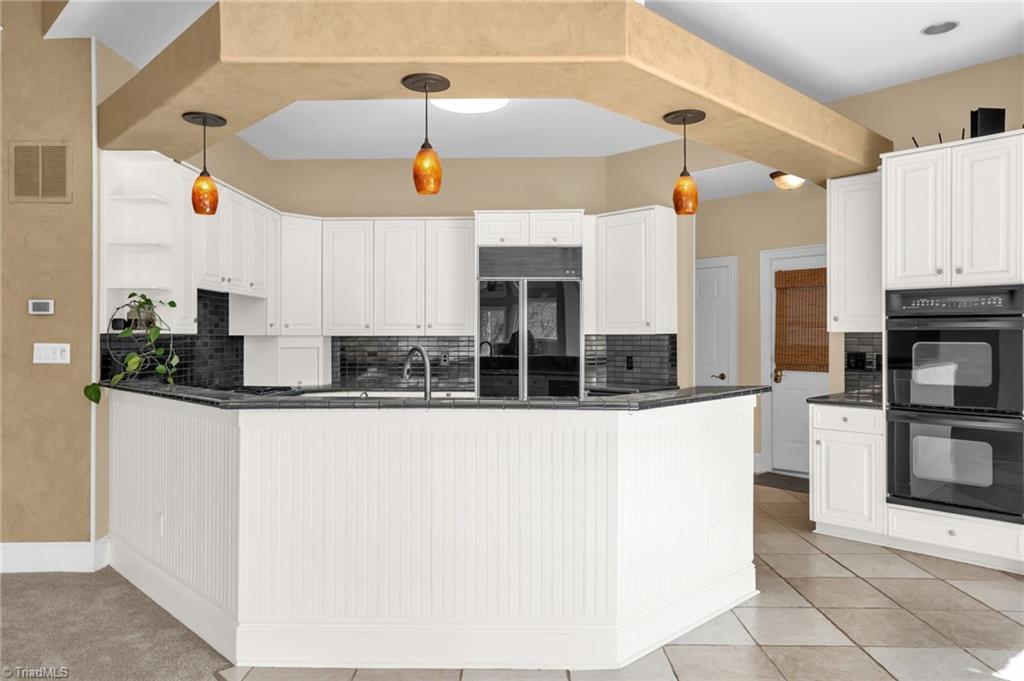 4001 Tesa Court High Point, NC 27265 - Photo 12 of 49