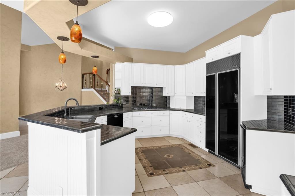 4001 Tesa Court High Point, NC 27265 - Photo 13 of 49