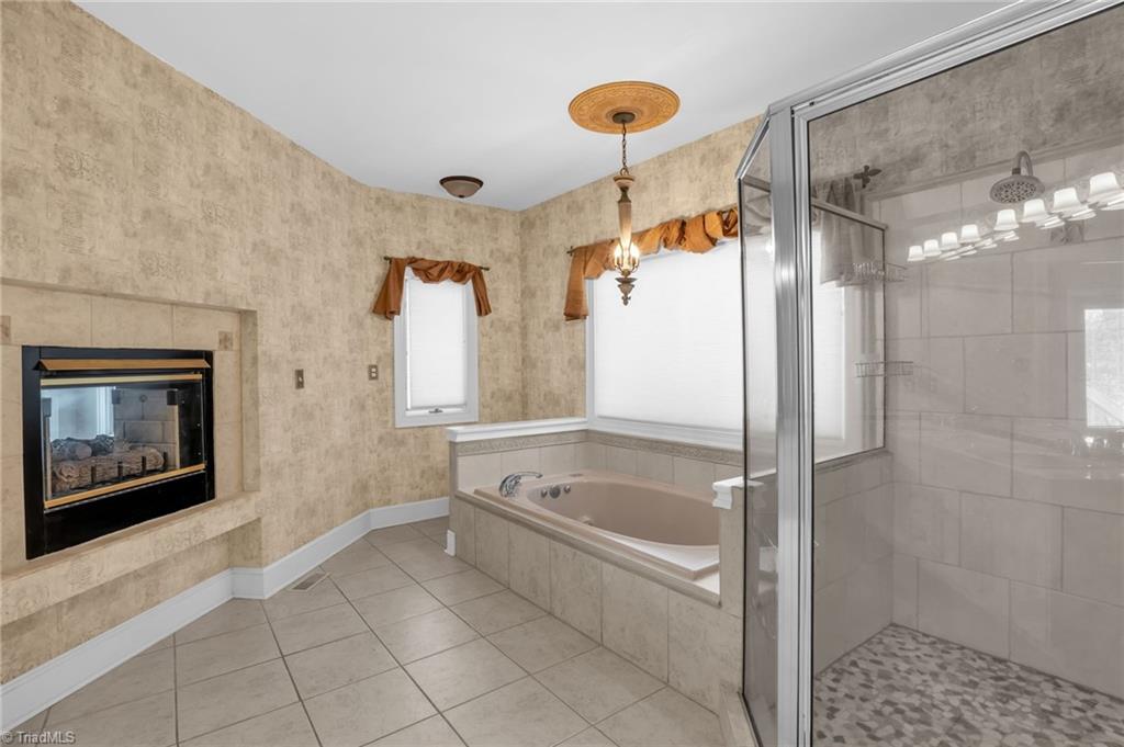 4001 Tesa Court High Point, NC 27265 - Photo 18 of 49