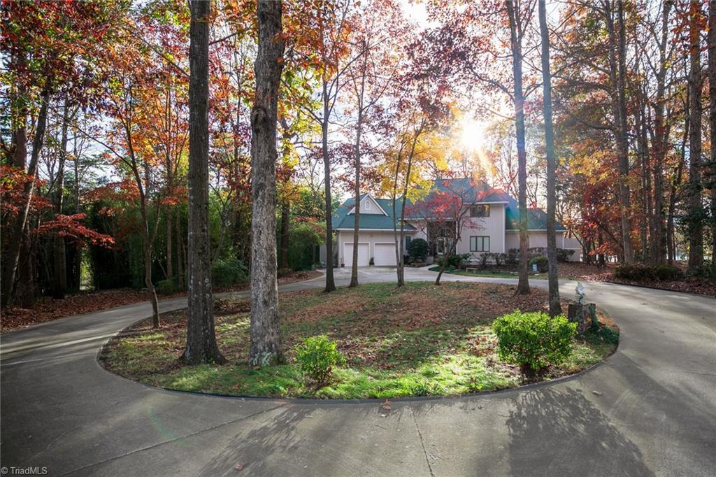 4001 Tesa Court High Point, NC 27265 - Photo 2 of 49