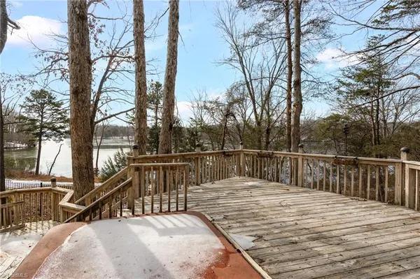 $875,000 | 4001 Tesa Court, High Point, NC 27265