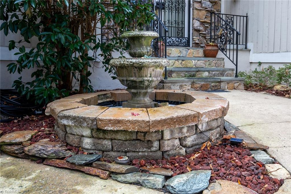 4001 Tesa Court High Point, NC 27265 - Photo 44 of 49