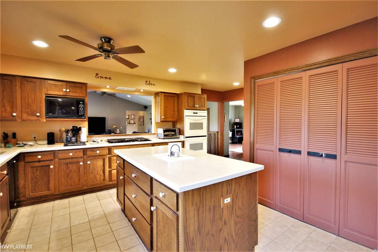2407 Ellsworth Road Columbus, MI 48063 - Photo 26 of 35 31398695-25.JPG