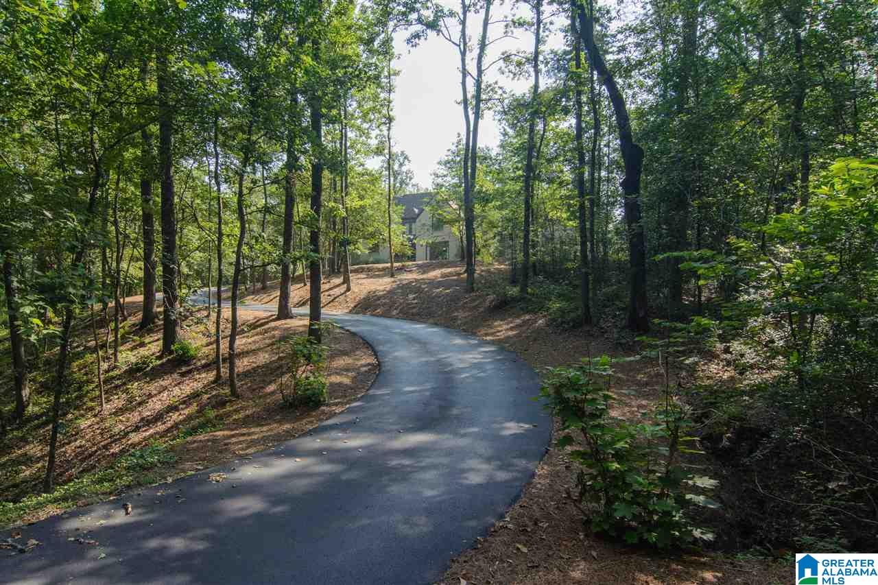 4347 Caldwell Mill Road Birmingham, AL 35243 - Photo 3 of 46