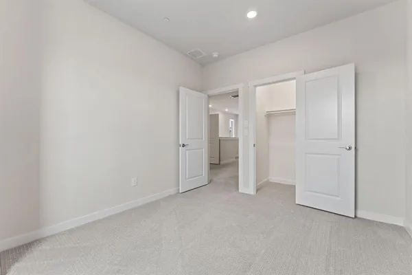 $2,900 | 2616 La Cala Drive, Grand Prairie, TX 75054