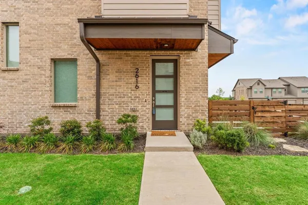 $2,900 | 2616 La Cala Drive, Grand Prairie, TX 75054