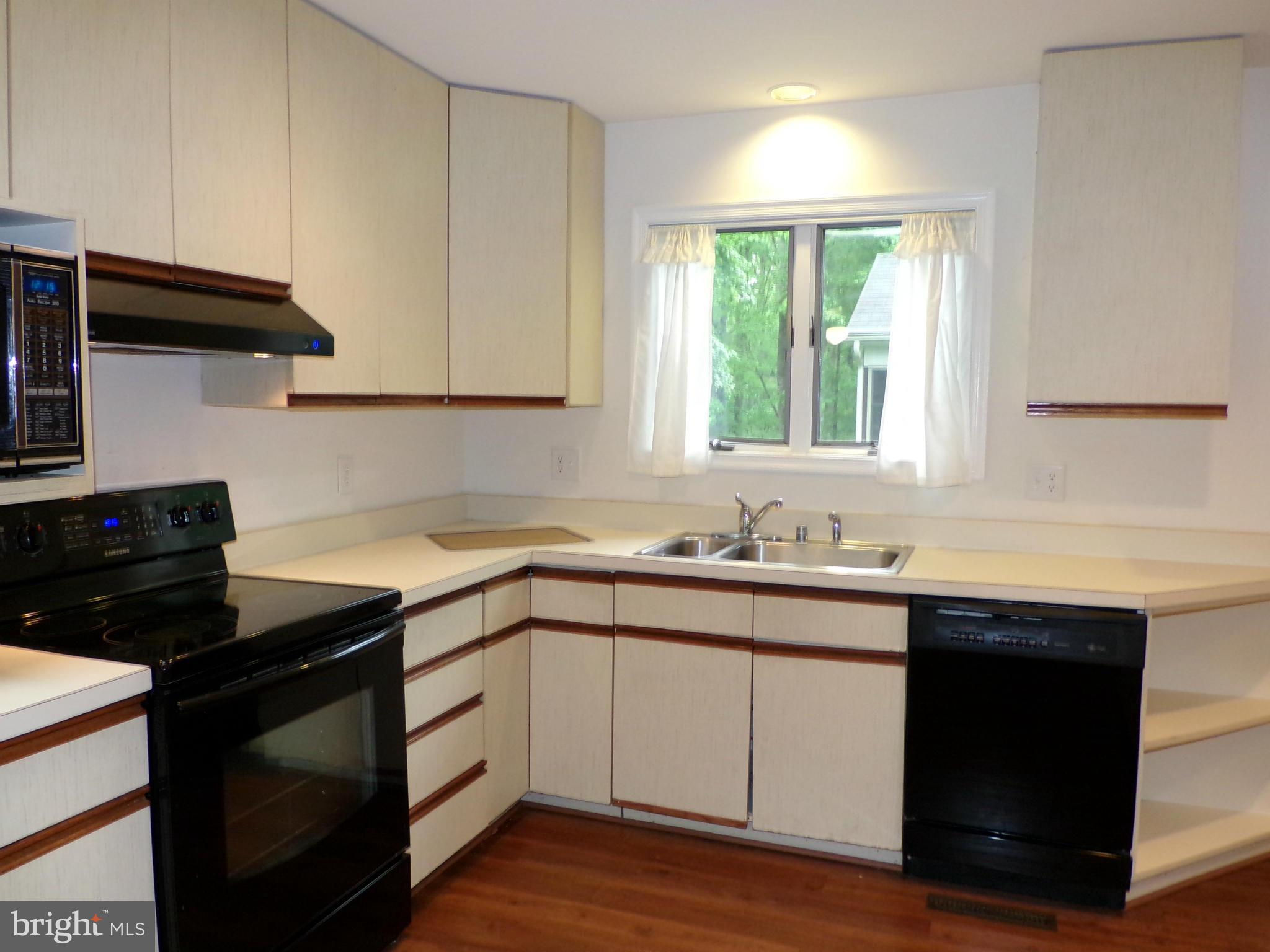 419 Birdie Road Locust Grove, VA 22508 - Photo 13 of 30 Kitchen