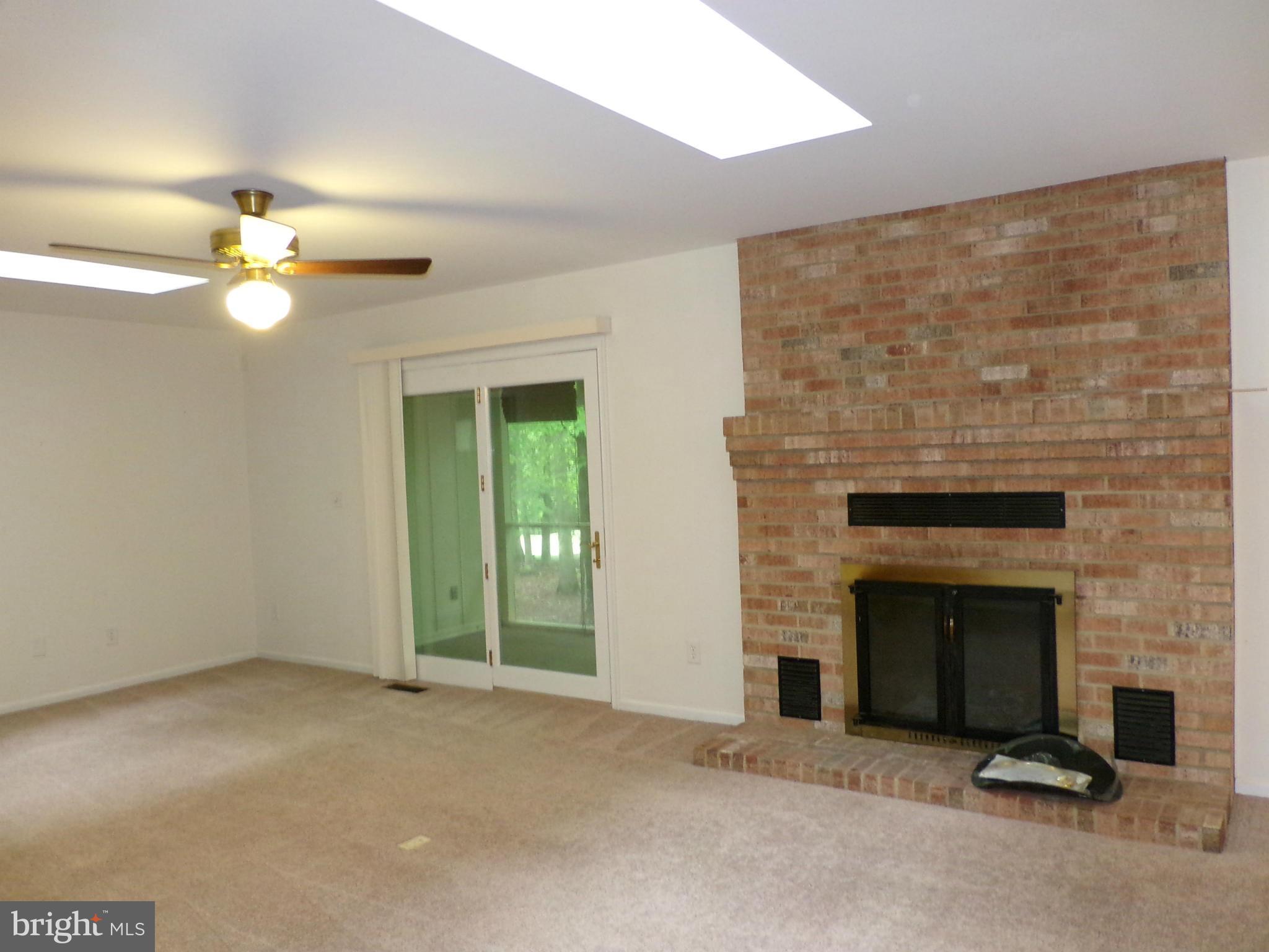 419 Birdie Road Locust Grove, VA 22508 - Photo 10 of 30 Family Room