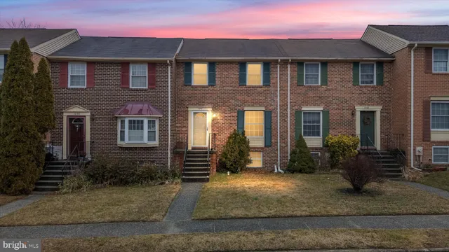 $345,000 | 1040 Cape Splitt Harbour, Pasadena, MD 21122