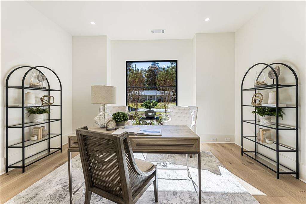 141 N Trace Alpharetta, GA 30009 - Photo 49 of 92