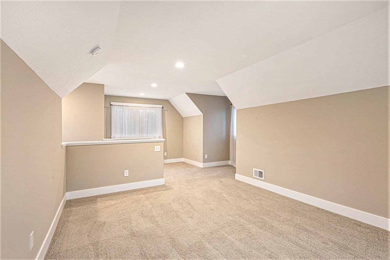 920 West Savidge Street, Unit 2 Spring Lake, MI 49456 - Photo 24 of 37