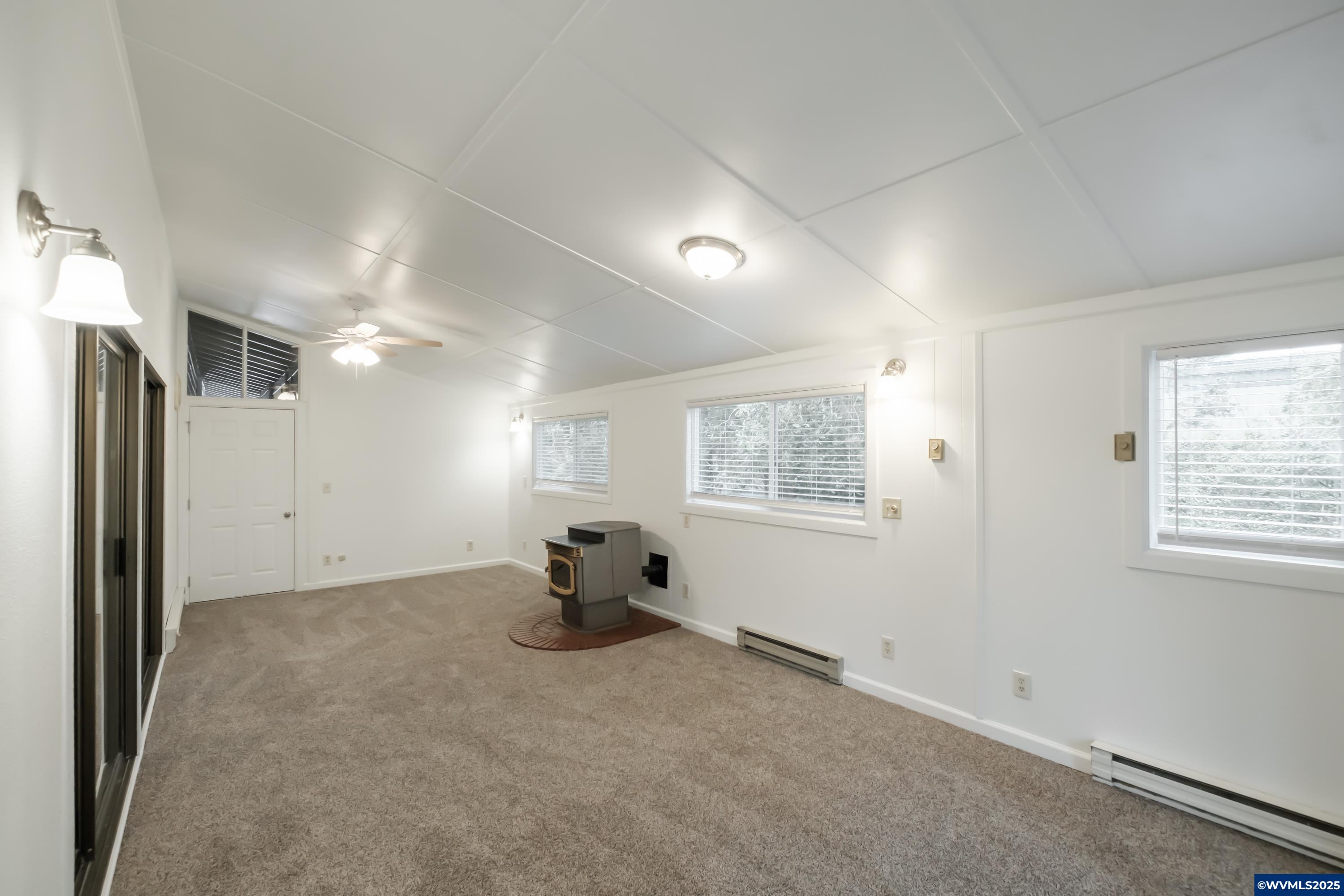 1600 Rhododendron Drive Florence, OR 97439 - Photo 7 of 46