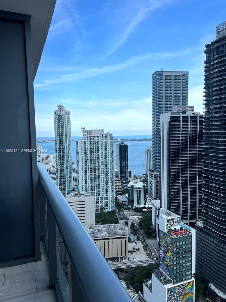55 Southwest 9th Street, Unit 4205 Miami, FL 33130 - Photo 27 of 37 a balcony with city view