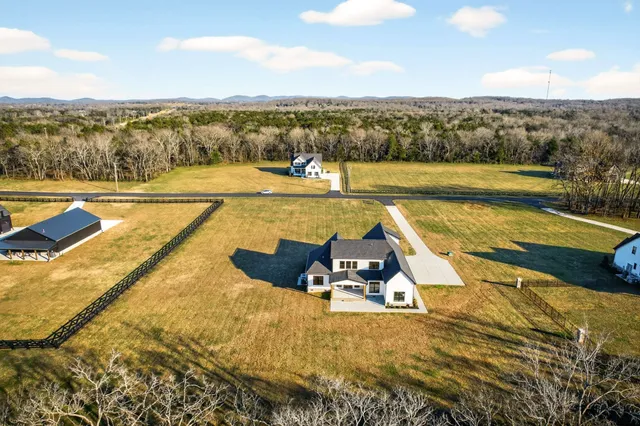 $1,175,000 | 6477 Simmons Acres Lane, Lascassas, TN 37085
