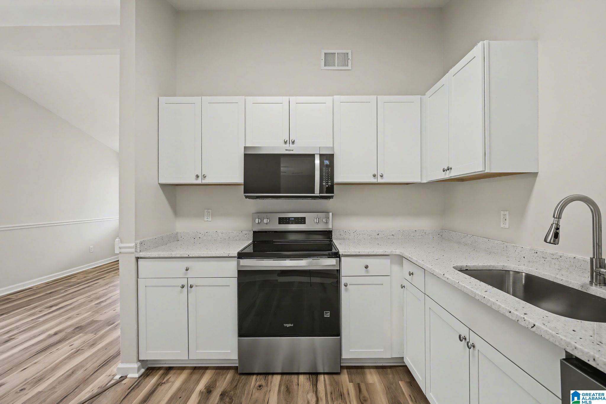 1725 3rd Place Southwest Birmingham, AL 35211 - Photo 10 of 32