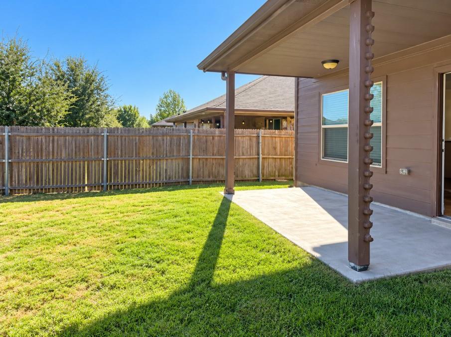 644 River Rock Road Azle, TX 76020 - Photo 3 of 22 Gallery Image 3