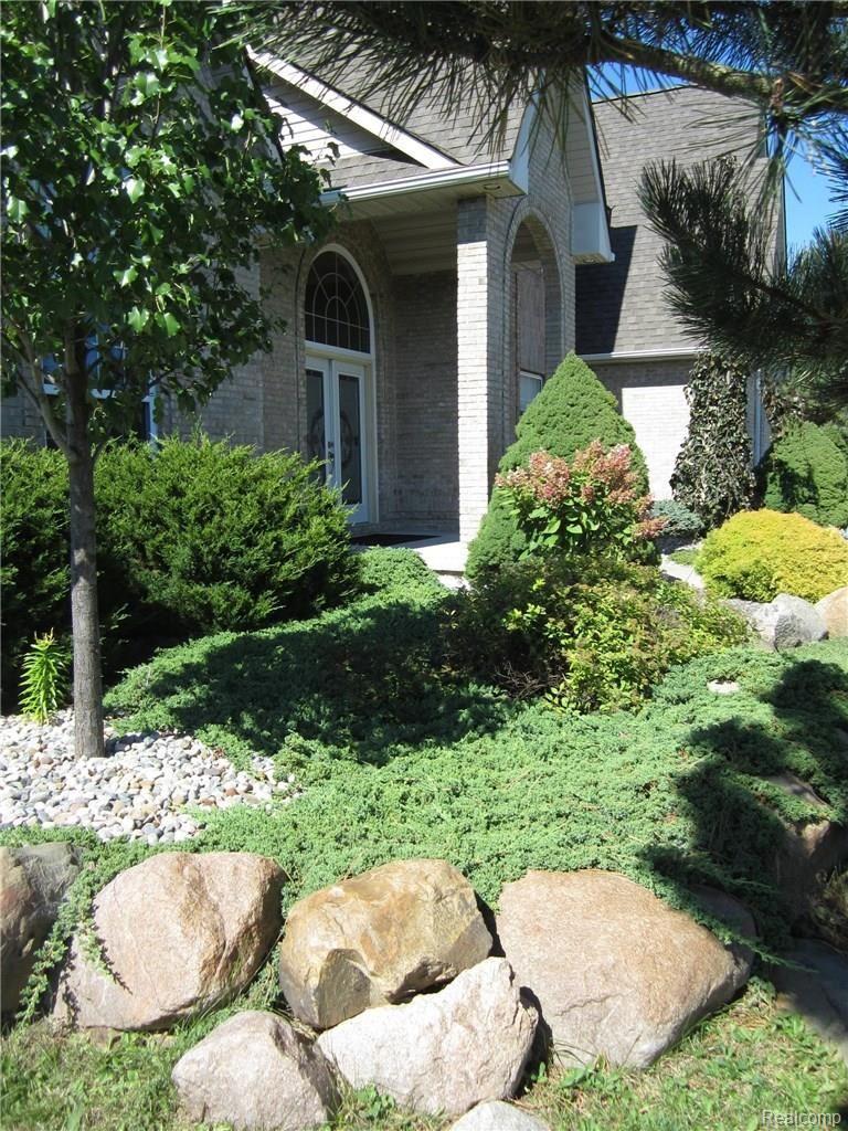 7306 East Bristol Road Davison, MI 48423 - Photo 5 of 72 GUay5fh.jpg