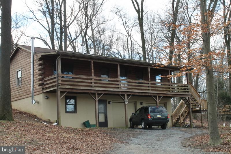 942 Amosite Road Elizabethtown, PA 17022 - Photo 1 of 20 Gallery Image 1