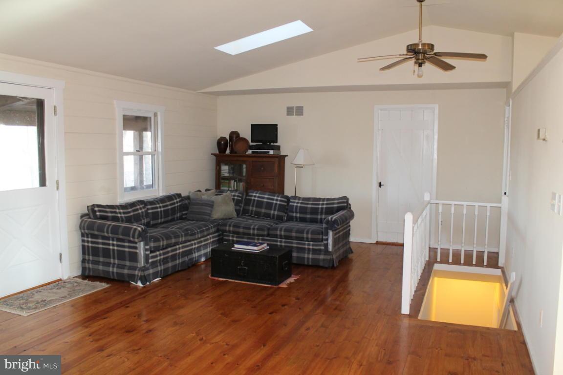 942 Amosite Road Elizabethtown, PA 17022 - Photo 11 of 20 Gallery Image 11