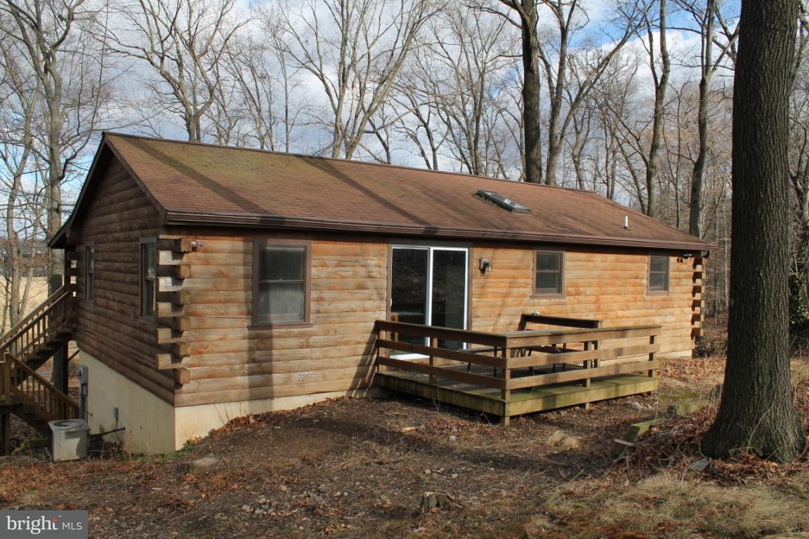 942 Amosite Road Elizabethtown, PA 17022 - Photo 4 of 20 Gallery Image 4
