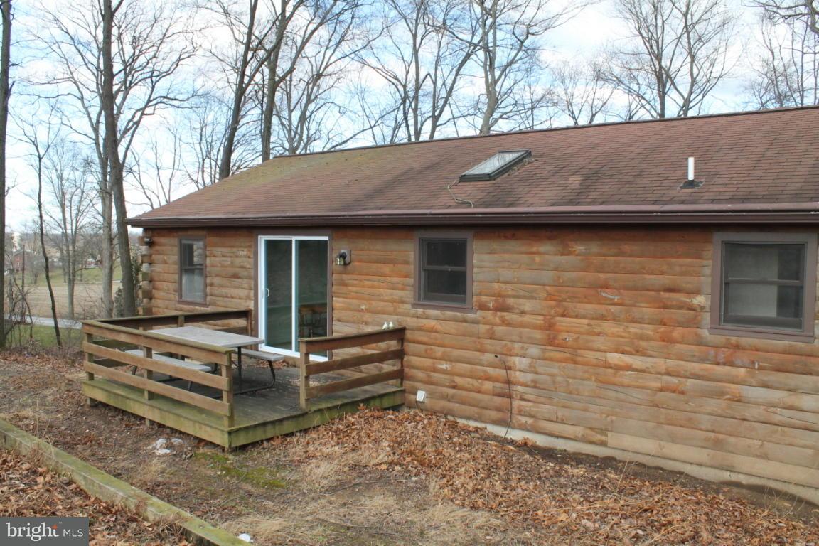 942 Amosite Road Elizabethtown, PA 17022 - Photo 5 of 20 Gallery Image 5