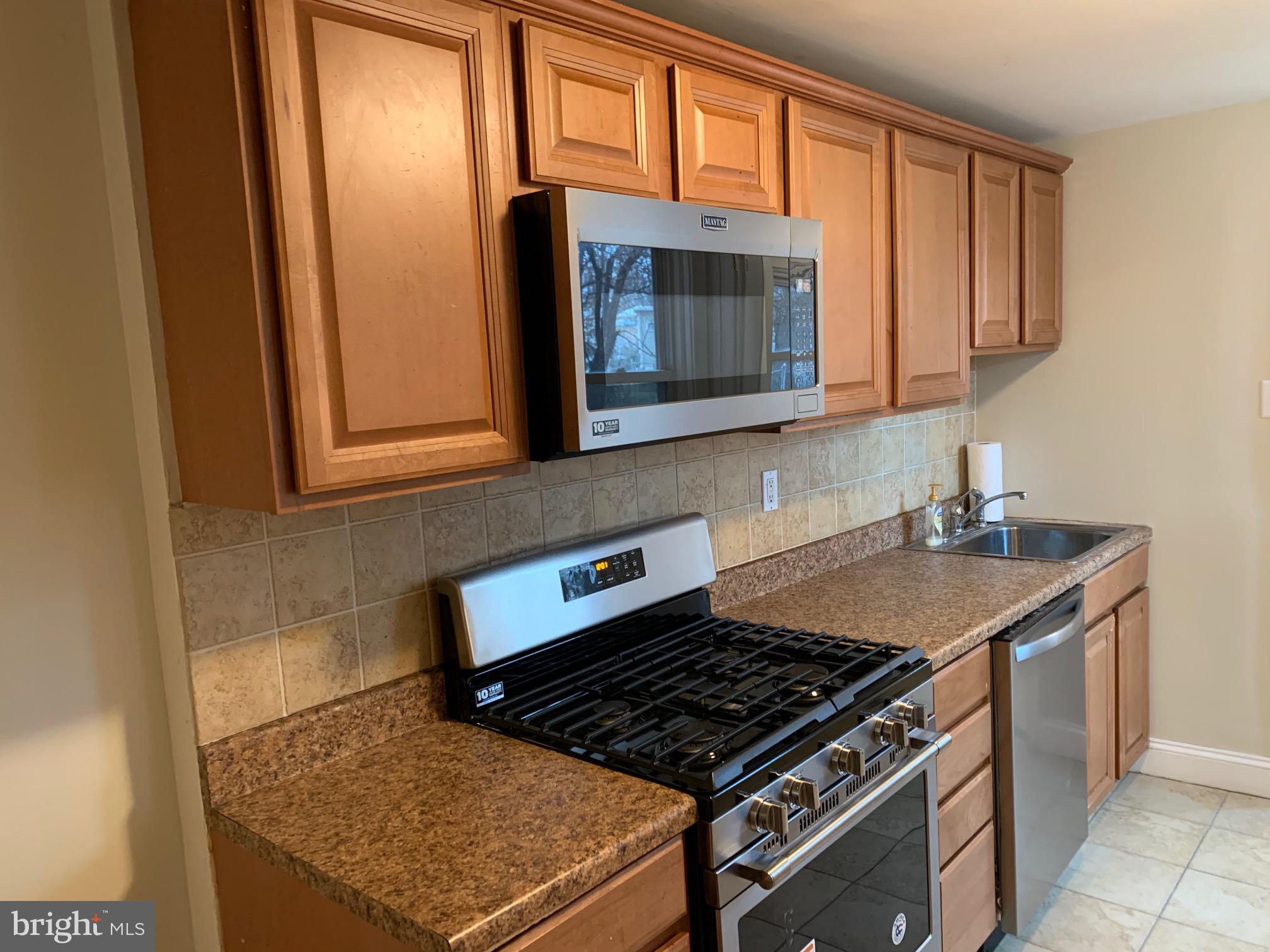 1663 Alabama Road Camden, NJ 08104 - Photo 7 of 15
