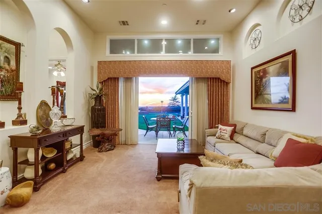 $1,399,999 | 4333 Vista Del Pacifico, Fallbrook, CA 92028
