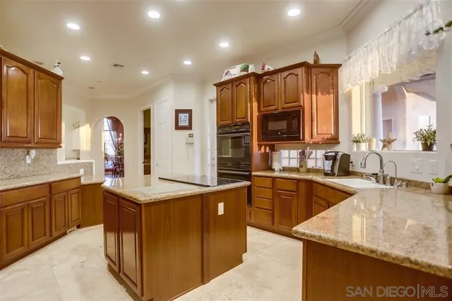 $1,399,999 | 4333 Vista Del Pacifico, Fallbrook, CA 92028