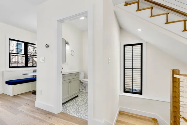 $12,000 | 300 West 3rd Street, Unit 300, Boston, MA 02127