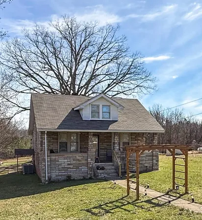 $189,900 | 400 Prospect Road, Hurt, VA 24563