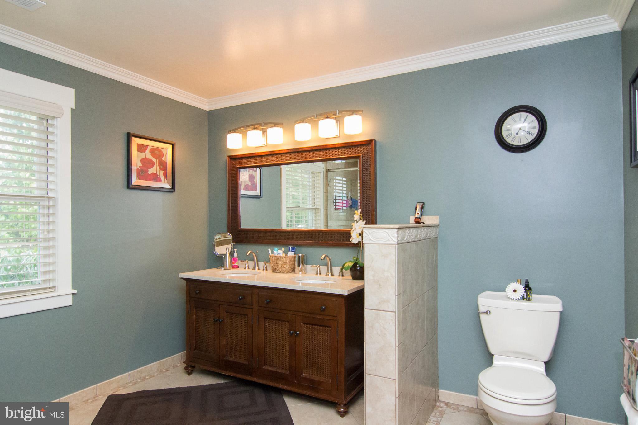 3915 St Paul Road Hampstead, MD 21074 - Photo 22 of 30 Double sinks