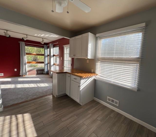 1035 Anderson Road Pittsburgh, PA 15209 - Photo 17 of 41 a living room with furniture and large windows