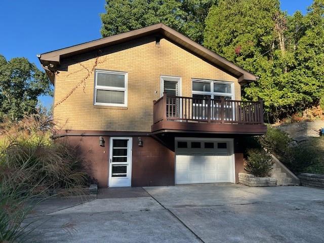 1035 Anderson Road Pittsburgh, PA 15209 - Photo 2 of 41 a front view of a house with yard and trees