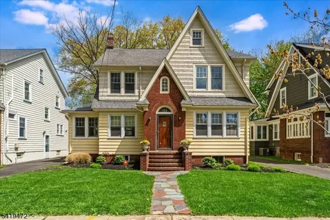$749,000 | 173 Garfield Place, Maplewood, NJ 07040