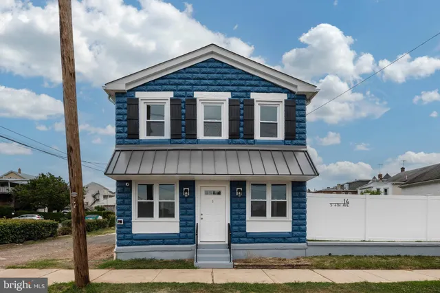 $1,450 | 14 South 4th Avenue, Unit 4, Royersford, PA 19468