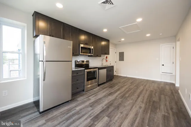 $1,450 | 14 South 4th Avenue, Unit 4, Royersford, PA 19468