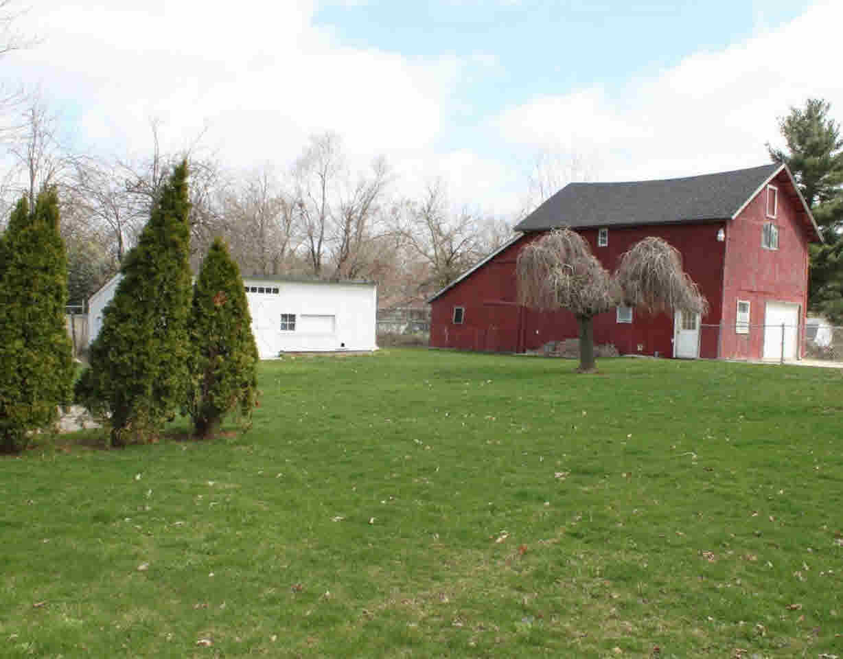 11541 Lennon Road Lennon, MI 48449 - Photo 35 of 43 21281998-34.JPG