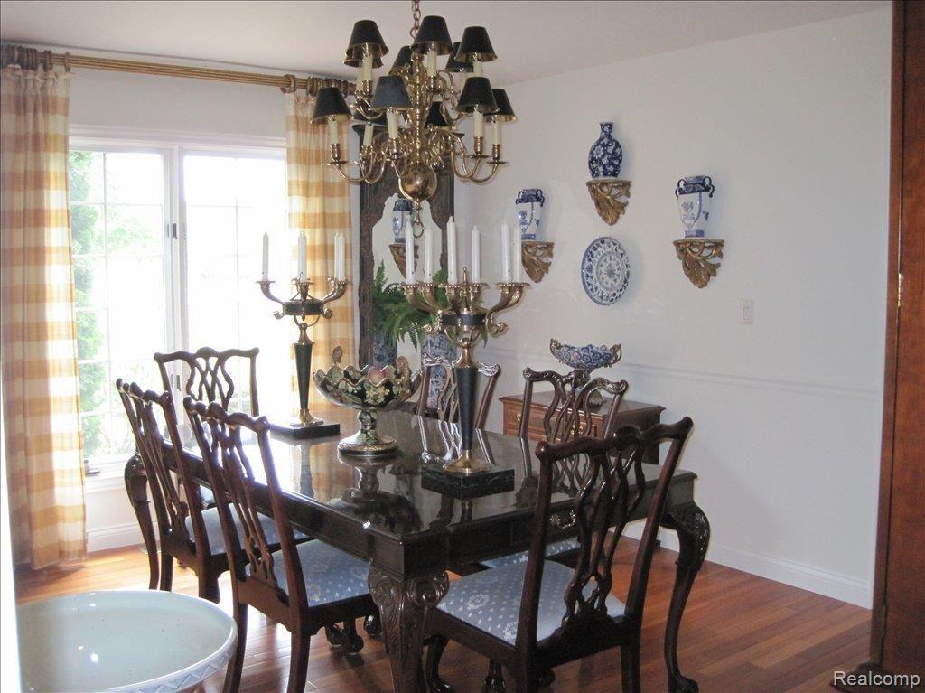 19926 Meridian Road Grosse Ile, MI 48138 - Photo 8 of 19 IMG_2881