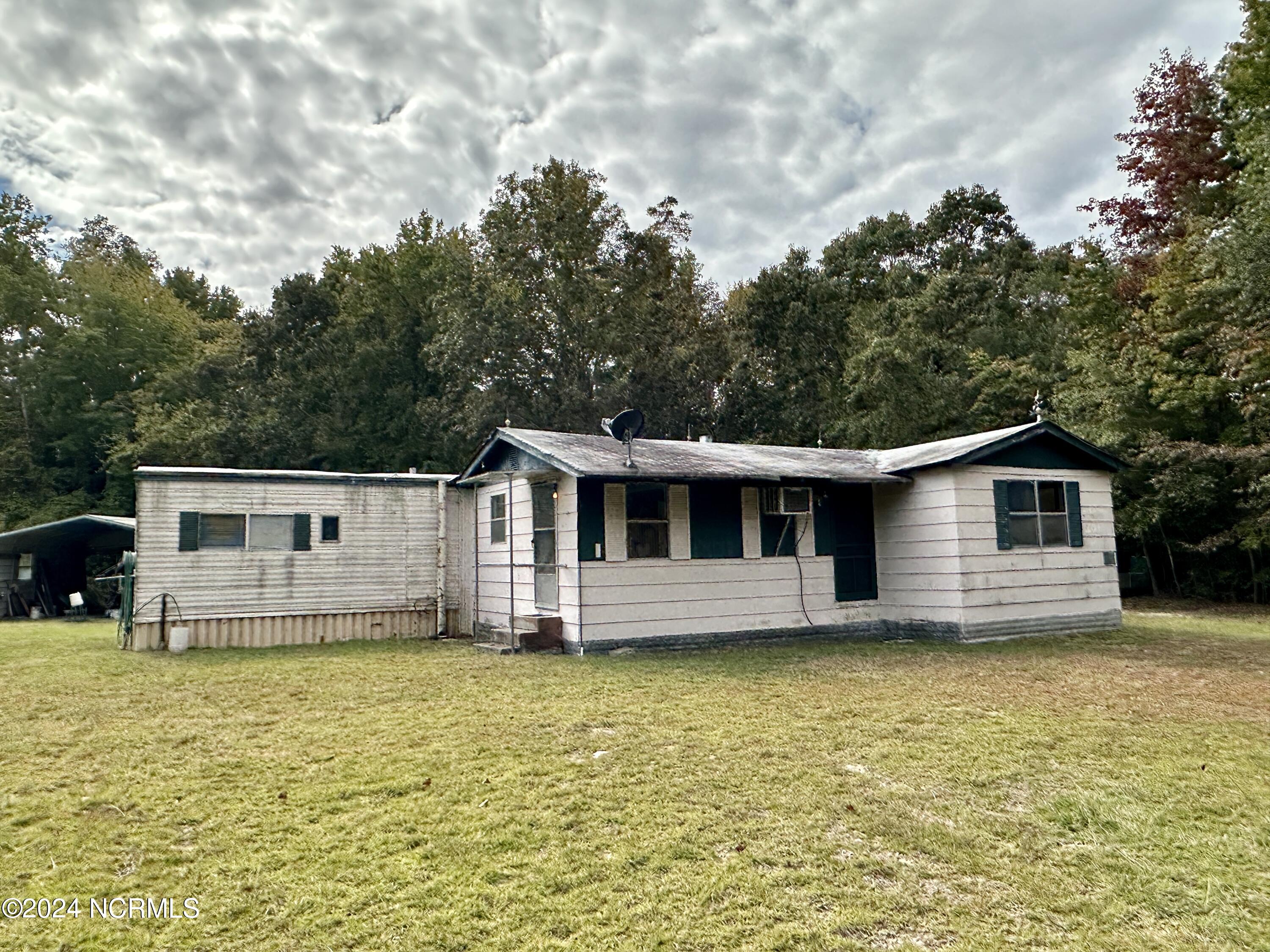 707 River Cottage Road Edenton, NC 27932 - Photo 1 of 11 66EDD591-EBD2-4A66-9E8F-675F42961CBD_1_2