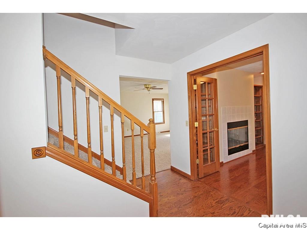 224 Bristol Road Chatham, IL 62629 - Photo 5 of 36 Gallery Image 5