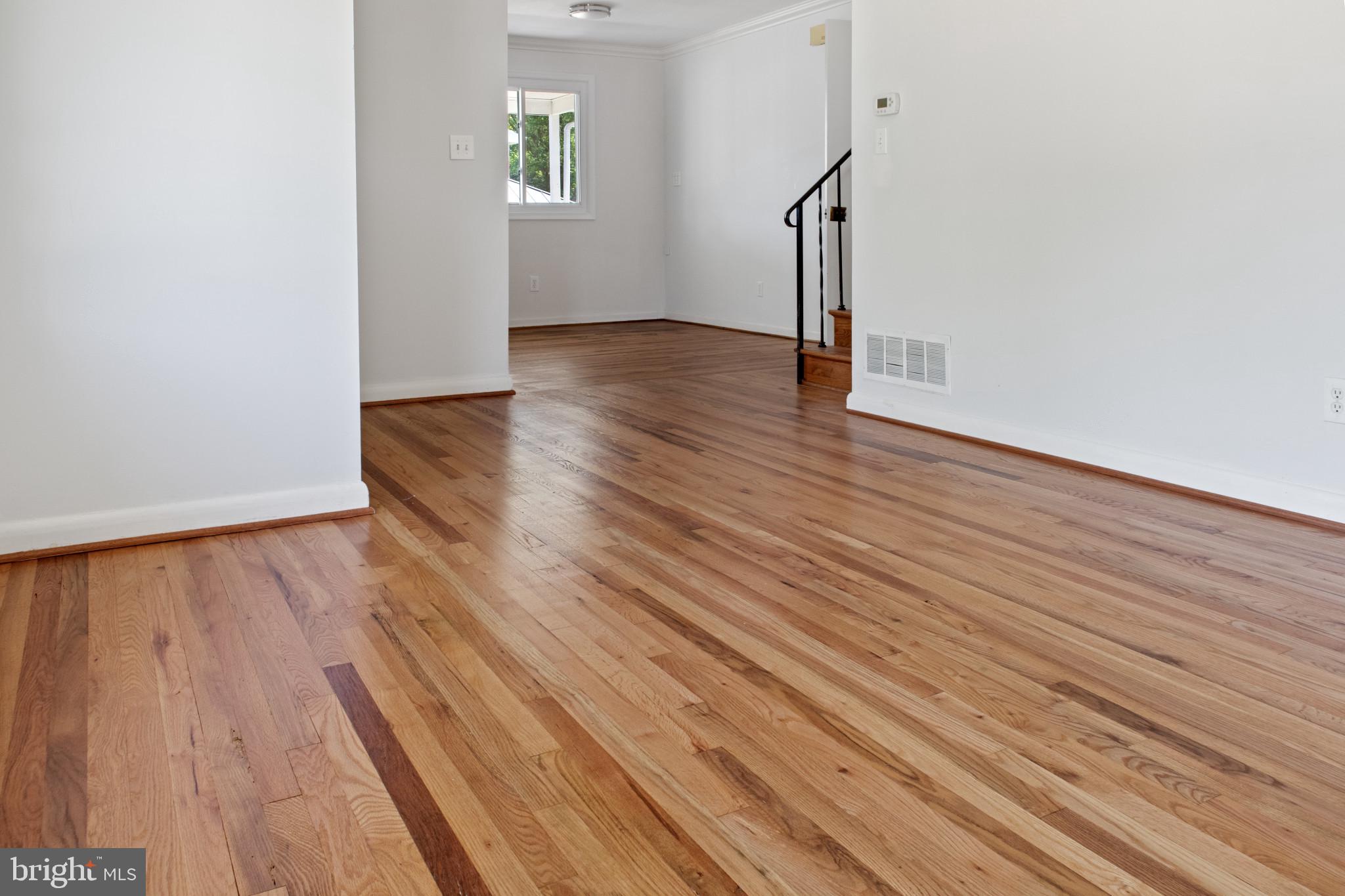 495 Rita Drive Odenton, MD 21113 - Photo 13 of 33 Living Room