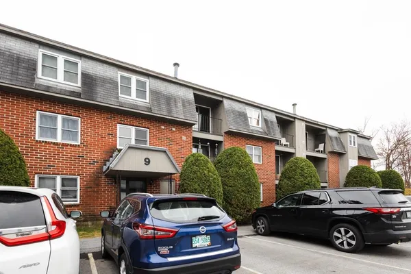 $350,000 | 9 Blackstone Drive, Unit 88, Nashua, NH 03063