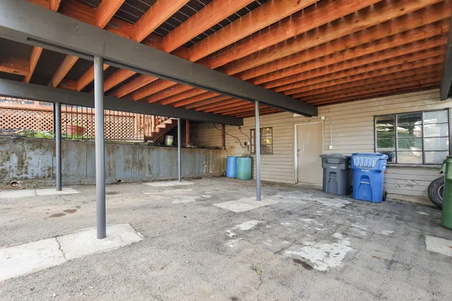 $325,000 | 2233 Vista Avenue, Redding, CA 96001