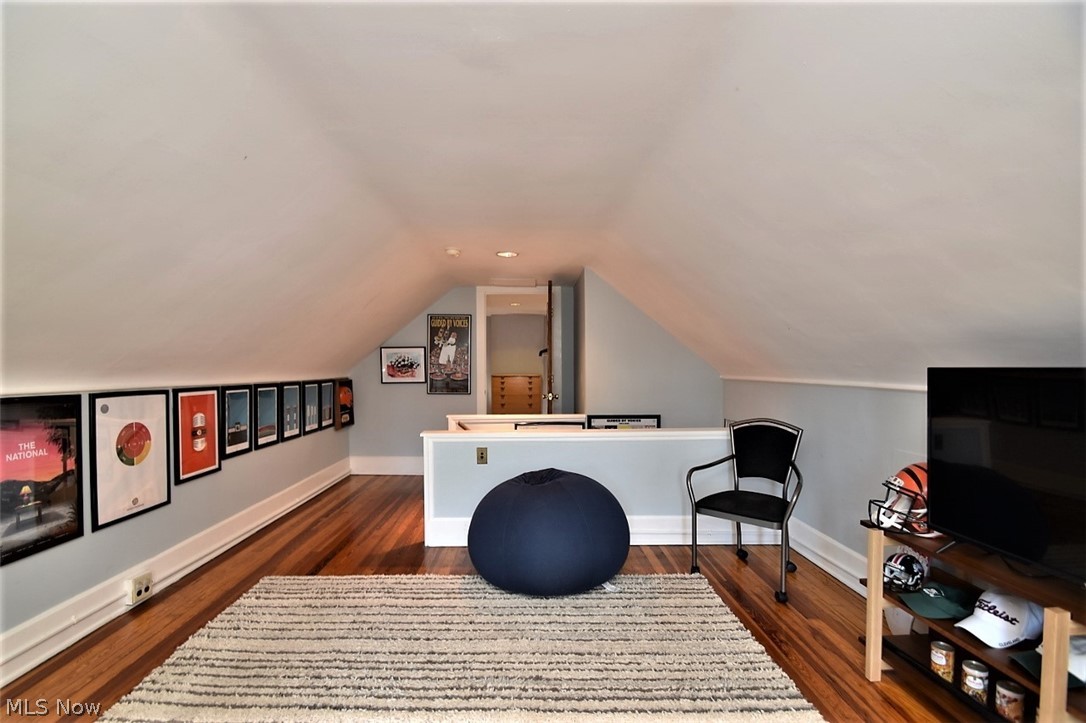 3165 Chadbourne Road Cleveland, OH 44120 - Photo 22 of 33 Gallery Image 22