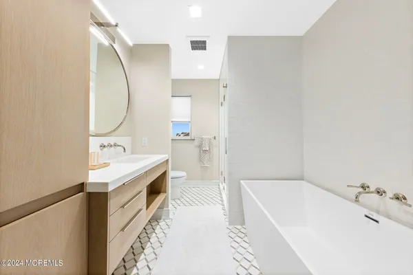 $12,500,000 | 1437 Ocean Avenue, Mantoloking, NJ 08738