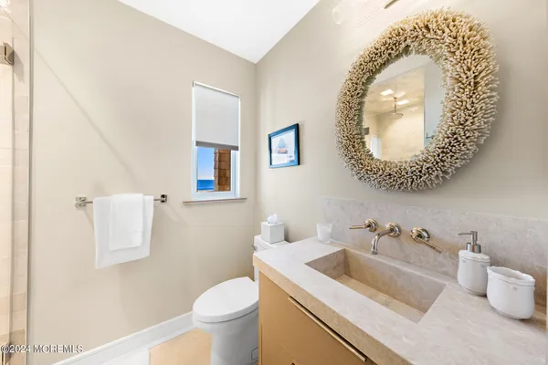 $12,500,000 | 1437 Ocean Avenue, Mantoloking, NJ 08738